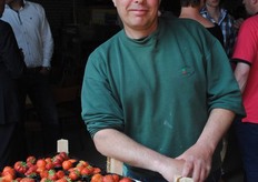 Aardbeienteler Roland Van Asseldonk