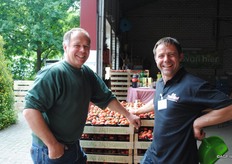De twee aardbeientelers: Van Asseldonk en Van de Ven