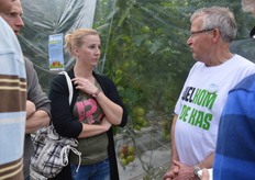 Nico van der Spek met oud-medewerker Irene van Leeuwen