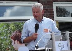 Uwe Dijkshoorn opende de middag.