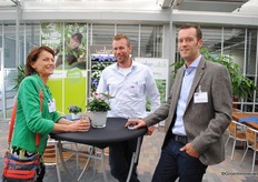 Agnes van der Berg, Magnifiq, met Johan Knol van TNI en Ralph van der Caay van TNI