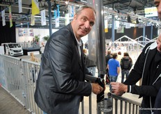 Jan Vellekoop doet niet mee aan het WK Kassiebouwen, maar bouwt de stand van PDI nog wel even op