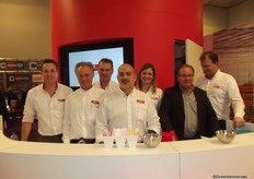 Jesse Groen, Lorenzo Russo, Frans Winkelman, Jay Honeycutt, Cindy van Nobelen, Cees Bouwmeester and Bert Miggelenbrink. This crew is of Javo USA and Javo bv.