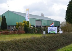 Al van de buitenkant een vrolijk aanzicht, kwekerij Den Ouden Paprika in Poortugaal