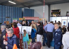 In De Haas Paprika. In acht Kom in de Kas regio's organiseerde Colourfultaste een kookdemonstratie met paprika's. De koks bereidden een heerlijke gerecht met verschillende kleuren paprika's, de smaakvolle paprikachili. Uiteraard konden de bezoekers de paprika's ook rauw proeven. Er stonden flinke rijen met bezoekers die het gerecht graag wilden proeven, zoals in het Westland bij Gerard de Haas.