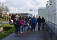 Zaterdag in het Westland. Aan het einde van de dag klaarde het op. Er stond nog wel een harde wind.
