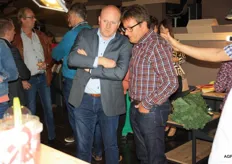 Jo Lambrecht (BelOrta) in gesprek met Pascal de Schrijver (Carrefour).