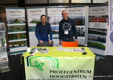 Frank Vissers en Eddy Kenis van Proefcentrum Hoogstraten, zij gebruiken Haygrove bij hun proeven en zijn tevens verdeler van dit merk.