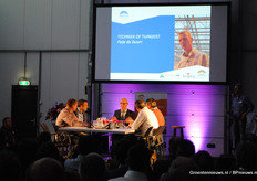 Het Energiek Event, op 7 april georganiseerd bij Delphy in Bleiswijk. Presentator Maurice Wubben, bijgestaan door sidekick Nico van Ruiten.