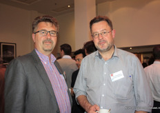 Stefan Skullbacka (Andeslaget Närpes Grönsaker) en Kees van Lenning (Monsanto Holland).