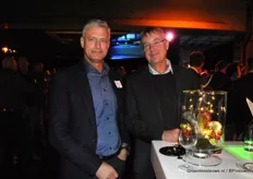 Peter van der Weijden (Topcolor Breeding) en Bert Koeze (Royal van Zanten)