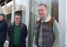 Mark Hoogendoorn van Incotec (r) en Gert Quartel van Van Nature wachten op het vertreksein van AGF Trendcafé