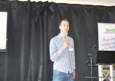 Jim van Ruijven benadrukt dat de BZG-gecertificeerde installatie op de juiste wijze gebruikt moet worden en dat de regels gelden voor al het lozingswater op de teeltbedrijven. Onderhoud van het systeem is ook belangrijk.