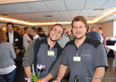 De gebroeders van Leeuwen, Thomas en Jeroen. Van Leeuwen Electrotechniek uit Den Hoorn