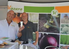 Andre Boot en Frank Druyff van Hazera Seeds. Ze deelde serieuze Hazera zonnebrandcreme uit. Was hard nodig op deze dag!