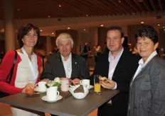 Ann Schenk (VBT), Dirk Van den Plas (Hoogstraten), Gert Noeyens (SVZ) en Bieke de Vos (SVZ).