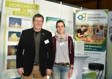 Ing. Jürgen Kleber en Katrin Görreßen vertegenwoordigen de Landbouwhogeschool Geisheim