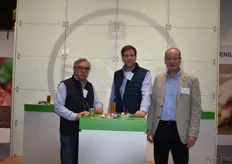 De vertegenwoordiging van Bayer AG: Markus Holler, Christoph Lenter en Dr. Torsten Griebel