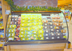 In de koeling druiven en sousvide gekookte stoofperen uit eigen keuken