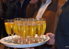 Een feestelijk drankje voor alle aanwezigen