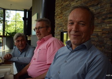 Jan van Zante van Van Kempen Koudetechniek vond het een hele leuke lezing, achter hem Maurice Diamant van Toyota en Leon Giesen