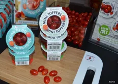 Rechts: Tommies 'Mini Toppers' voor de supermarkten. Daarnaast de 'Good to go' tomaatjes geschikt voor het ' out of home' kanaal.