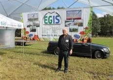 Egis levert vaste foliekassen met 10 jaar garantie.