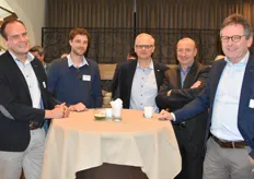 Dominiek Keersebilck (REO Veiling), Pieter Timmermans (Boerenbond), Hans Vanderhallen (Coöperatie Hoogstraten), Maarten De Moor (LAVA) en Gaston Opdekamp (Coöperatie Hoogstraten)