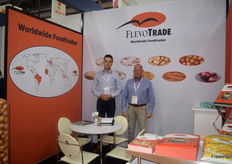 Martijn en Arnold Groenveld van Flevotrade. Het bedrijf exporteert uien, wortelen en aardappelen. 