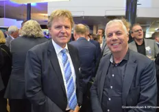 Jaap Bond, de nieuws voorzitter van KAVB, en Johan Kos van Proeftuin Zwaagdijk