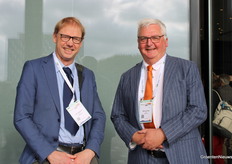 Gert Stiekema (Topsector Tuinbouw & Uitgangsmaterialen) en Marien Valstar, specialist uitgangsmaterialen bij het ministerie van LNV, stonden maandagochtend de DGA Agro, Marten van den Berg, op te wachten voor de ingang van Ahoy. Om 9u ging het ISF World Seed Congress van start.