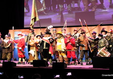 In 1996 vond het congres al eens plaats in Amsterdam. Dit jaar in Rotterdam, maar met de aanwezigheid van de Nachtwacht was er toch ook een vleugje Amsterdam te zien voor wie rond de beurs geen tijd heeft om nog even een museum te bezoeken. 