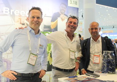 Edwin Snabel van Bosman Van Zaal en Arnoud Bolten van Polariks trokken Erik Vesseur van Takii erbij op de foto.