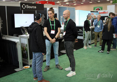 Tomas Geurts en Matthias Stammen van Source.ag, dat voor het eerst een stand had op de Canadian Greenhouse Conference.