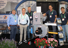 Big Stuff, Zantingh en Altisol Insulation deelden een stand met v.l.n.r. Gyp, Gert-Jan, John, Hans en Kyle.
