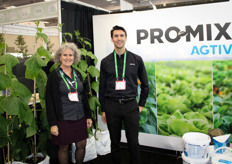 Susan Parent en Dave St-Yves van PRO-MIX Premier Tech Horticulture dat PRO-MIX Agtiv promootte.