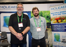 Joel Enns en Justin Leavitt van Moleaer. Voor Justin was het zijn eerste keert op de Canadian Greenhouse Conference.