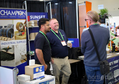 Bijpraten met een bak koffie bij Champion Products op de tweede beursdag.