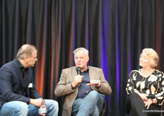 Leon en Monique constateren in gesprek met Evert Jaap Lugt dat er eigenlijk maar relatief weinig startups in de tuinbouw actief zijn. 