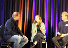 Jildou de Jong van Thermeloen en Willem Kesteloo van Fotoniq vertelden over dat het een uitdaging is om én de taal van de teler te spreken én überhaupt in contact met ze te komen.