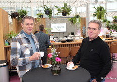 Frank van der Maarel (FloraBatch) en Ton van der Wel (Esperit)