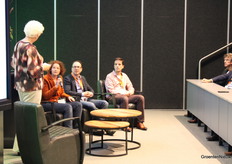 Annie van der Riet in gesprek met Maartje Jung (Royal Brinkman), Joost Veenman (Ridder) en Ruud Vissers (Dalsem)