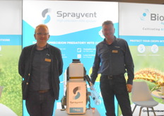Meindert van de Wielen en Hans van de Pas van Bioline Agroscience met hun Sprayvent 
