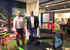 Rob van Adrichem van Priva en Thomas Hoeterickx van Octiva bij de Xenion Lumion (Autonomous UV-C crop protection)