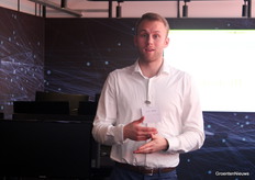 Lars van der Lely van 30Mhz geeft een toelichting op wat er in het Datalab gebeurd.