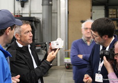 Scan deze QR-code en leer meer over de telers van Gestelberries en waar de aardbeien in het bakje vandaan komen.