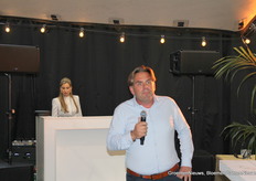 Roeland Coopman heet iedereen van harte welkom