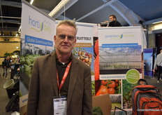 John Kusters de nieuwbakken voorzitter van de NFO kwam ook even gezellig langs op deze fruitige dag, NFO heeft natuurlijk ook leden die zachtfruit telen