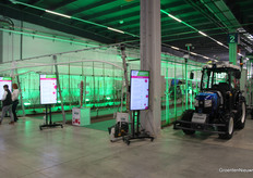 De laatste bezoekers verlaten de demokwekerij op dag 1 van een drukbezochte TWS in Kielce.