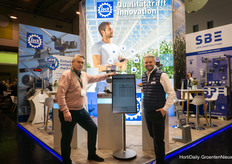 Kick Jansen van Luiten (Saarlucon) bezoekt bij Bernardus van der Heide, Lock Drives